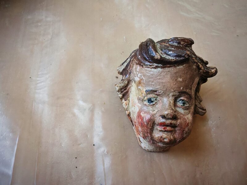 Restauram frumusetea pierduta a artei.